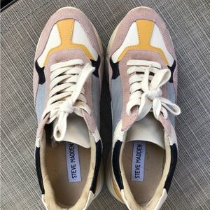 Steve Madden Yellow and Black Sneakers